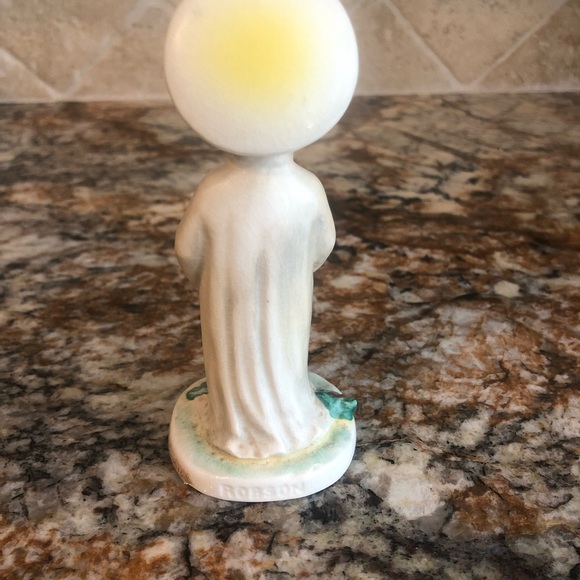 Vintage Goebel Robson Christchild with Holly figurine ROB 406 dates back to 1958 - Picture 2 of 6